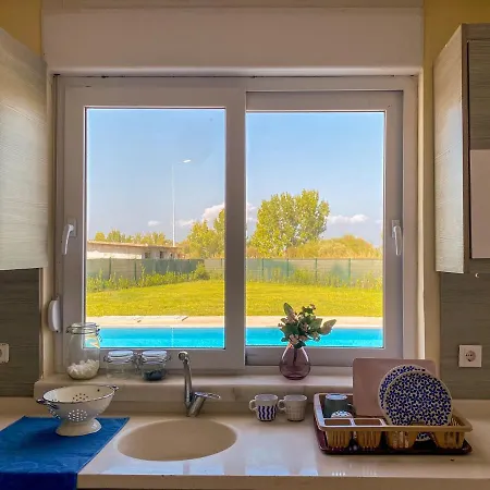 Special Offer! Long-stay 6 With A Pool Vilă